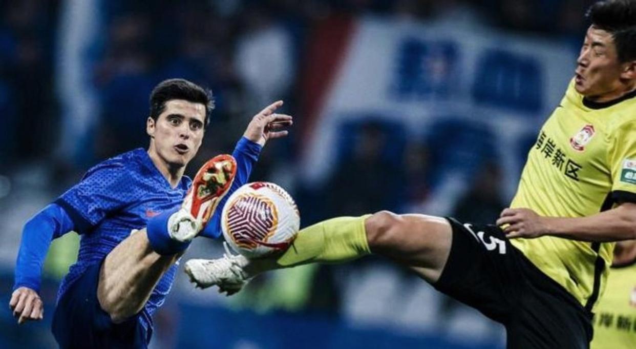 爱游戏 网页版-包含上海申花训练开放日,赛后再遭质疑引欢呼,欧冠在即,球探报告显示潜力的词条