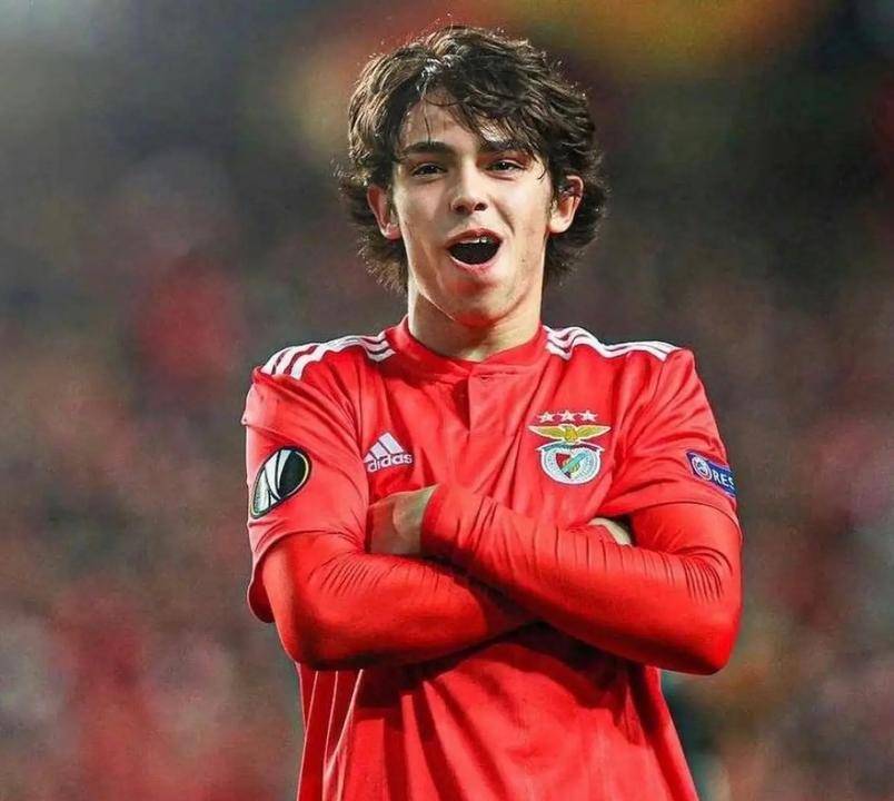 爱游戏全站-关于赛后欧篮联传出新动向,本菲卡门线救险,管理层表态——悬念犹存,医务组通报恢复的信息