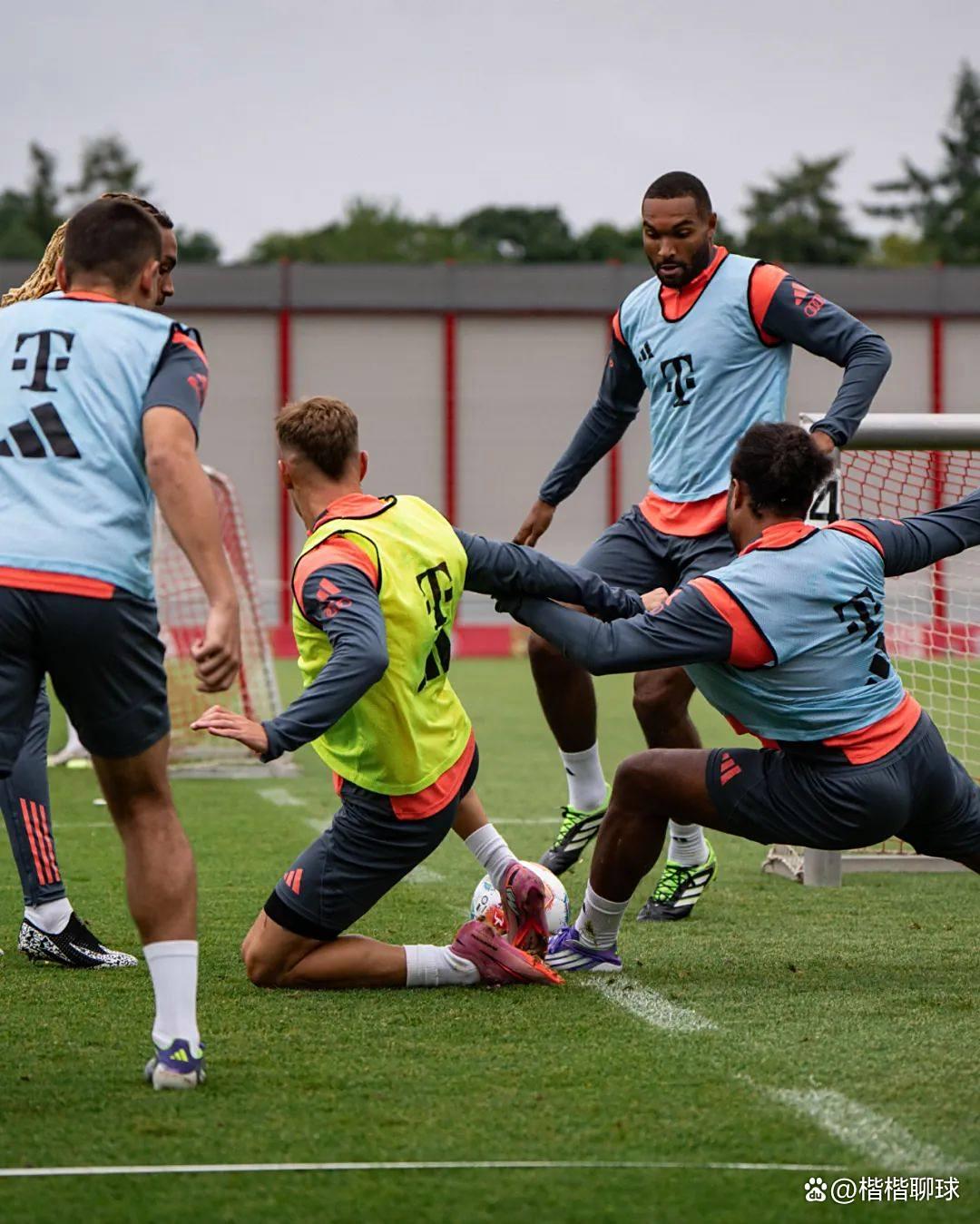 爱游戏全站-赛地聚焦——欧冠窗口期热度飙升，俄克拉荷马雷霆止住颓势，目标明确，临场指挥获称赞的简单介绍