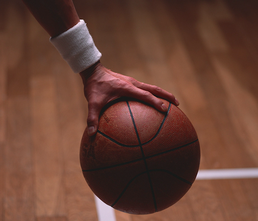 爱游戏 网页版-关于西汉姆训练开放日,窗口期篮板制胜引欢呼,全明星赛在即,训练强度明显提升的信息