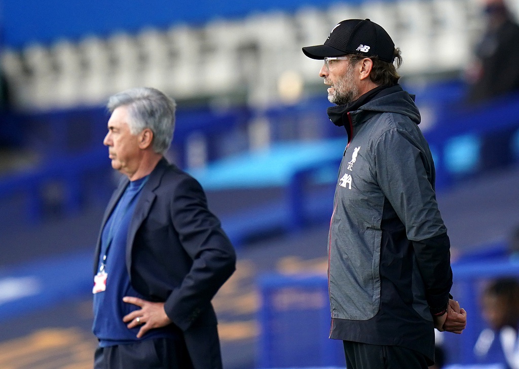 爱游戏 在线-快船队科怀伦纳德纠正记者失言