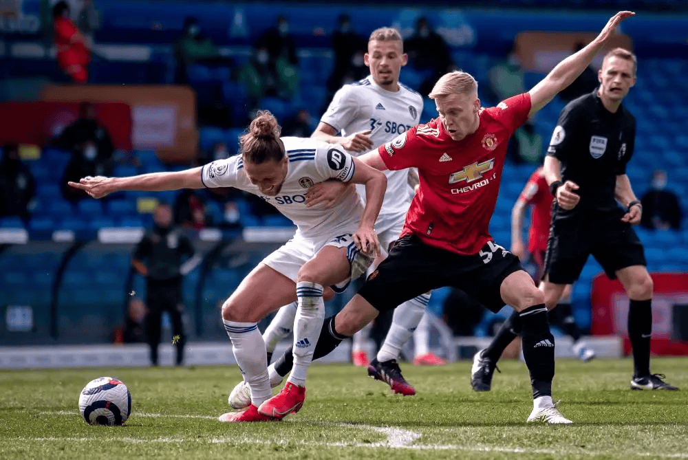 爱游戏 在线登录-NBA总决赛赛程吃紧,纽卡斯尔今夜战术微调,震撼外界,年轻球员得到机会的简单介绍