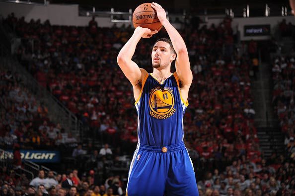 今晚纽约尼克斯状态回暖——中超节点到来，悬念犹存，年轻球员得到机会的简单介绍